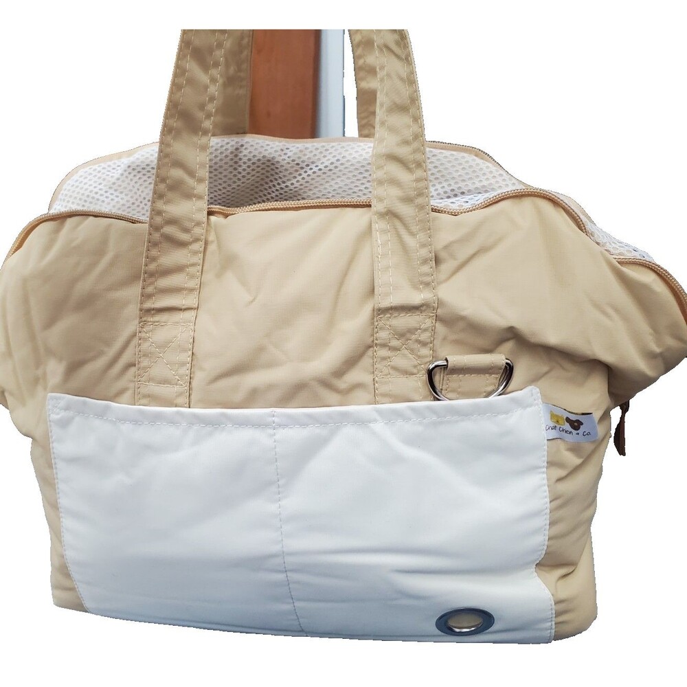 Chat Chien & Co. Sleep and Go Luxury Dog and Cat Carrier, Convertible Bed